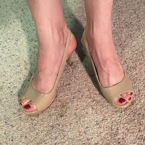 Nine West nude slingback sandals. Sz 8.